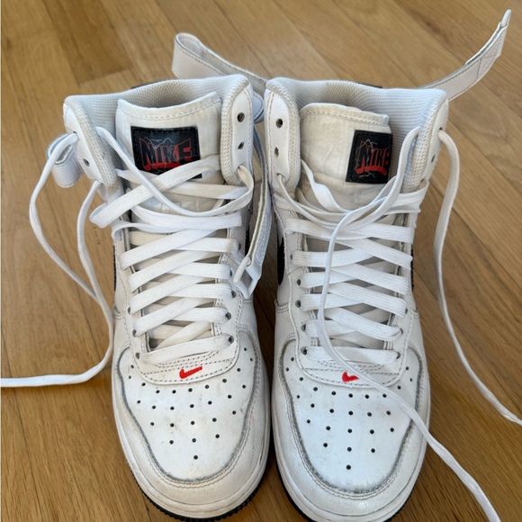 Nike Kids White and Black Air Sneakers - Picture 6 of 13